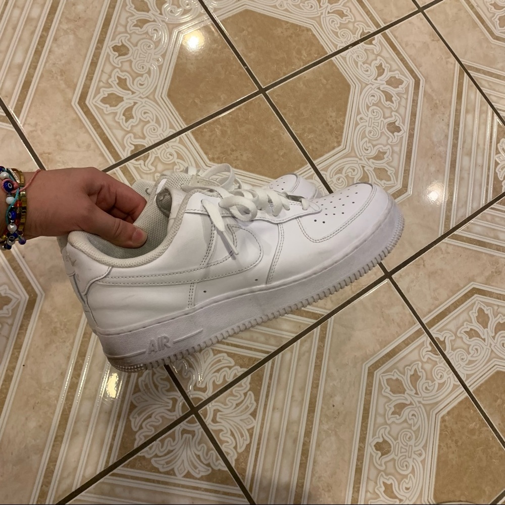 Air Forces - image 5